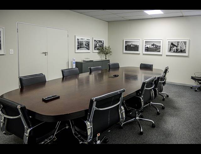3,225M² OFFICE TO LET IN ZONNEBLOEM